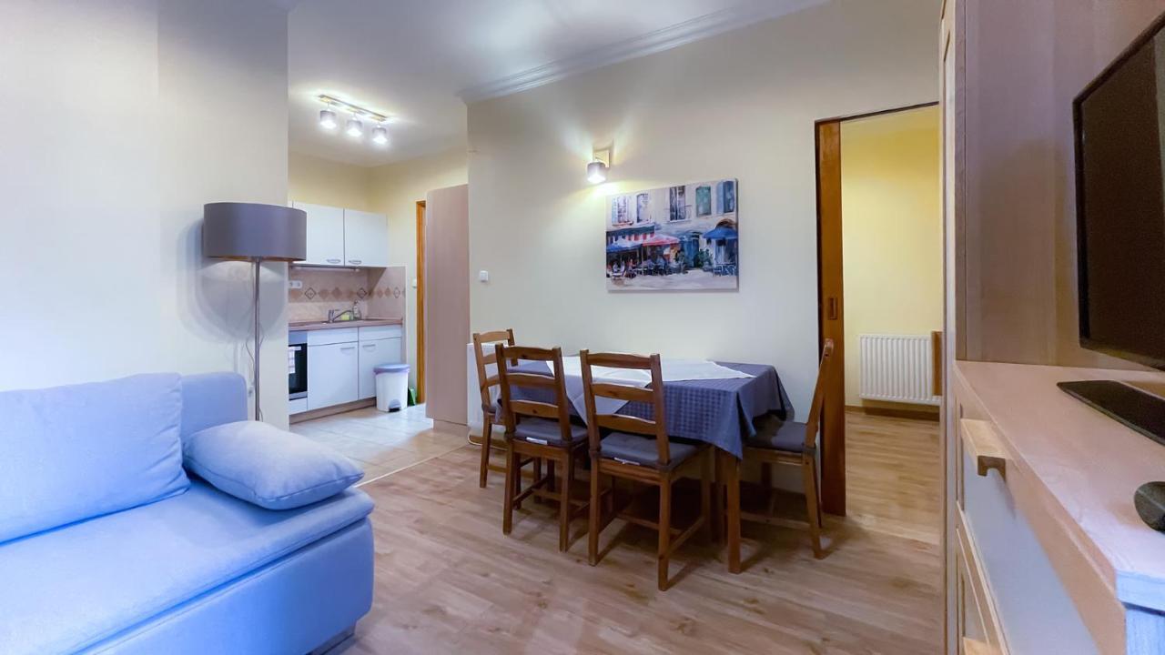 Ozkut Apartmanhaz Olmod Екстериор снимка