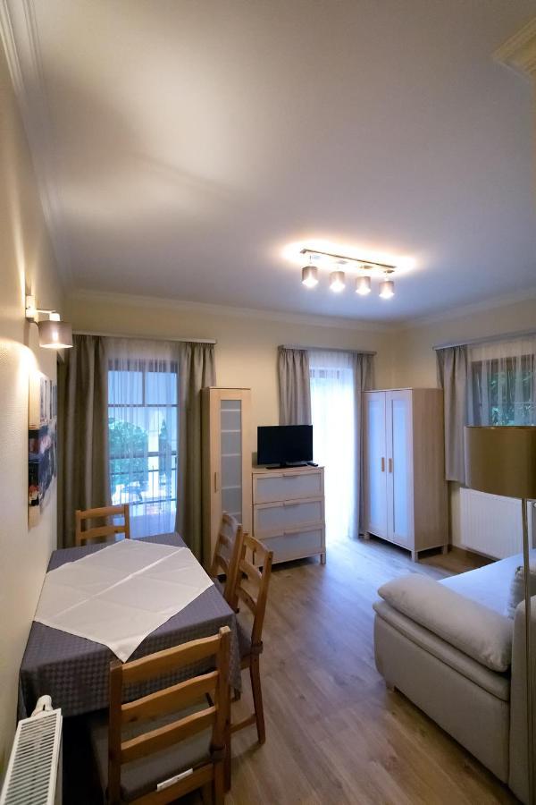 Ozkut Apartmanhaz Olmod Екстериор снимка