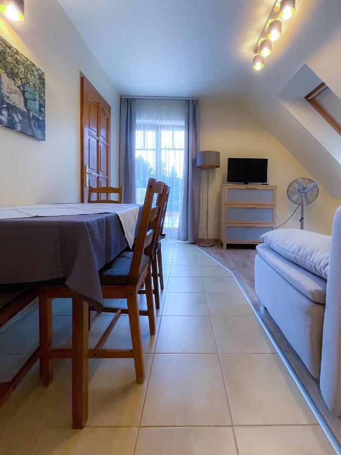 Ozkut Apartmanhaz Olmod Екстериор снимка